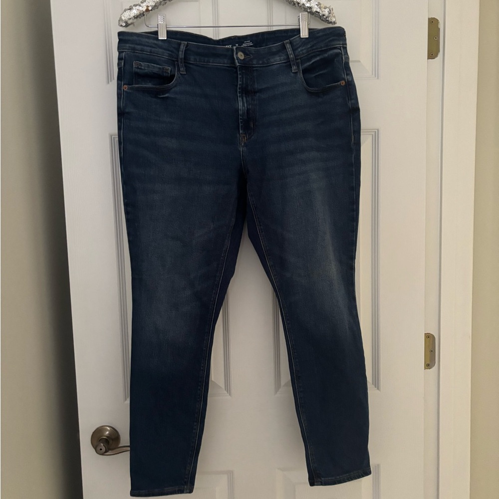 Old Navy Rockstar mid-rise super skinny size 16